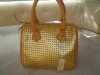 Krásná nová kabelka Louis Vuitton!Se zlatými plíšky.Na každém plíšku je vyražené logo LV.Rozměry délka 25cm,výška 22cm.