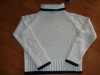 Bílý pletený svetr s rolákem