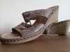 Prodám dámské sandálky na klínku zn.Remonte Dorndorf,velikost 40. PC 1299, nyní 500,-.